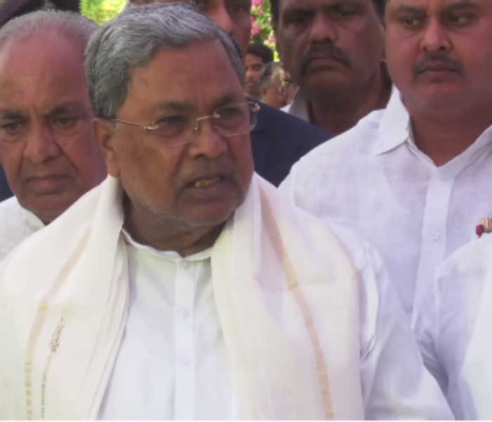 ಪಾಕಿಸ್ತಾನದ ವಿರುದ್ಧ ಯುದ್ಧ ಅವಶ್ಯಕತೆ ಇಲ್ಲ ಎಂಬ ಹೇಳಿಕೆಗೆ ಸಿಎಂ ಸಿದ್ದರಾಮಯ್ಯ ಸ್ಪಷ್ಟನೆ ಪಾಕಿಸ್ತಾನದ ವಿರುದ್ಧ ಯುದ್ಧ ಅವಶ್ಯಕತೆ ಇಲ್ಲ ಎಂಬ ಹೇಳಿಕೆಗೆ ಸಿಎಂ ಸಿದ್ದರಾಮಯ್ಯ ಸ್ಪಷ್ಟನೆ
