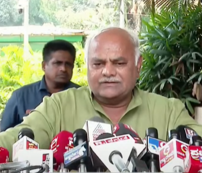 ಶಾಸಕ ಸ್ಥಾನಕ್ಕೆ ಶಿವಾನಂದ ಪಾಟೀಲ್‌ ರಾಜೀನಾಮೆ- ಸ್ಪೀಕರ್‌ ಖಾದರ್‌ಗೆ ರಾಜೀನಾಮೆ ಸಲ್ಲಿಕೆ